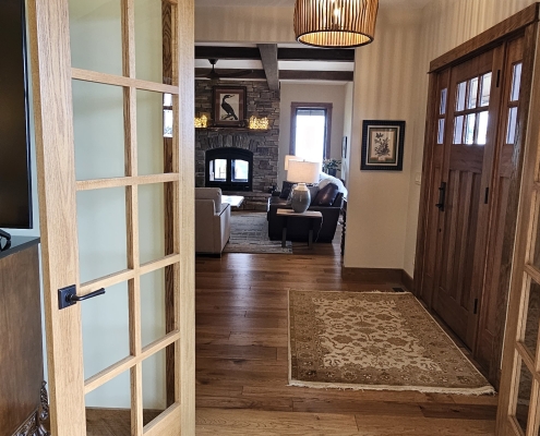 full light interior door into front foyer